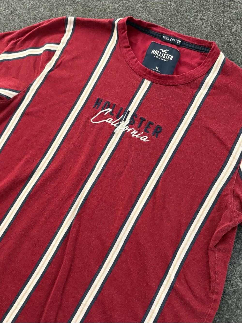 Y2K Vintage Hollister Mens M T-Shirt Logo Tee Stretch Comfort Pinstripe Cotton